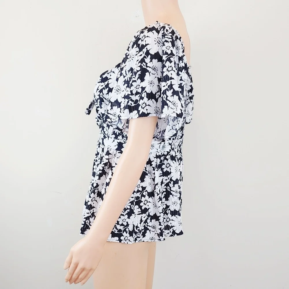 Loft short sleeve Black And White floral blouse